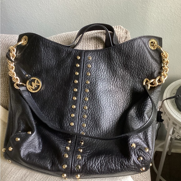 gorgeous and spacious MICHAEL KORS leather bag NWOT - Picture 1 of 9